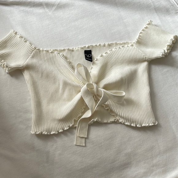Windsor Tops - Windsor White Off The Shoulder Ruffle Bow Tie Super Crop Bralette- Size Medium